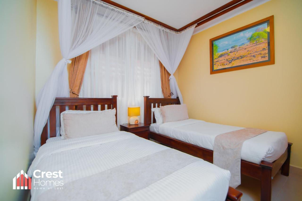 Crest Homes Uganda Kitende Exteriör bild