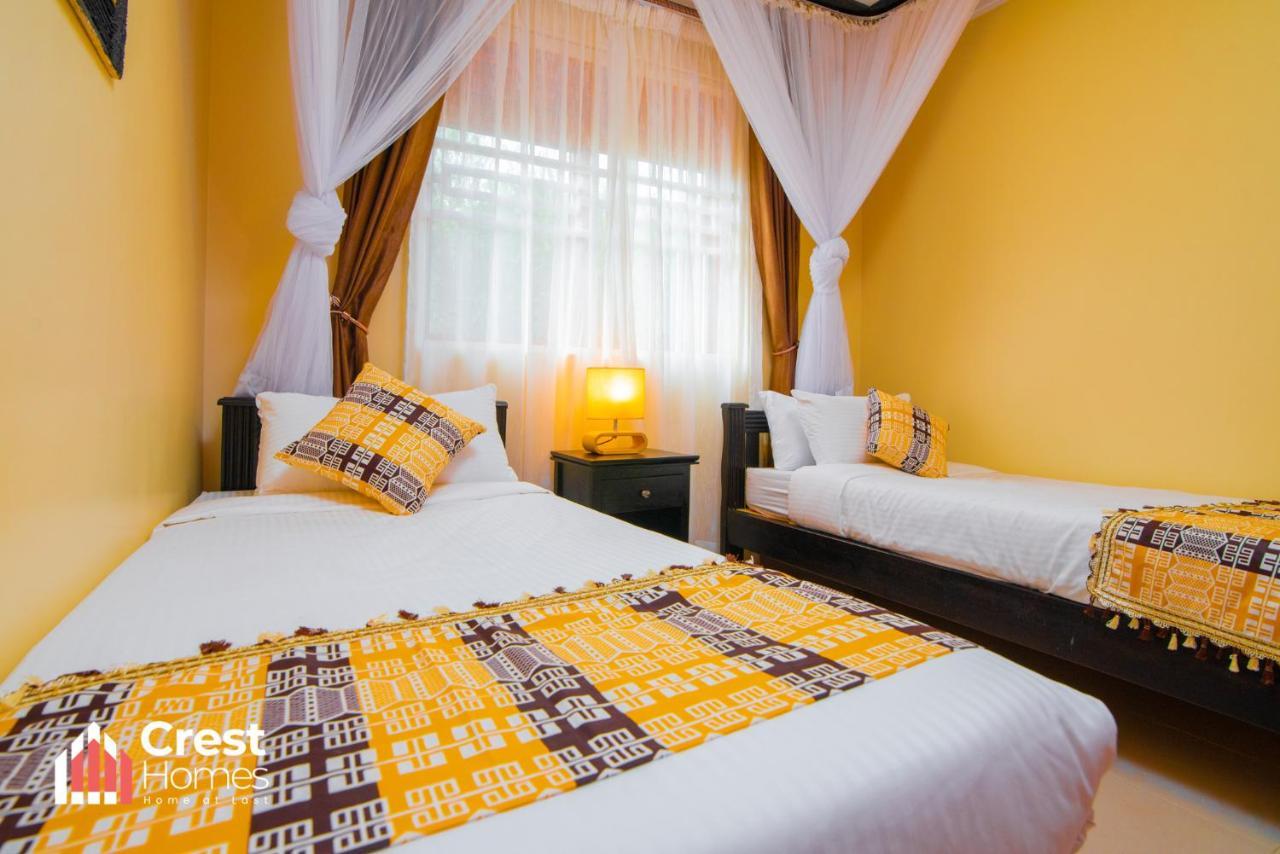 Crest Homes Uganda Kitende Exteriör bild