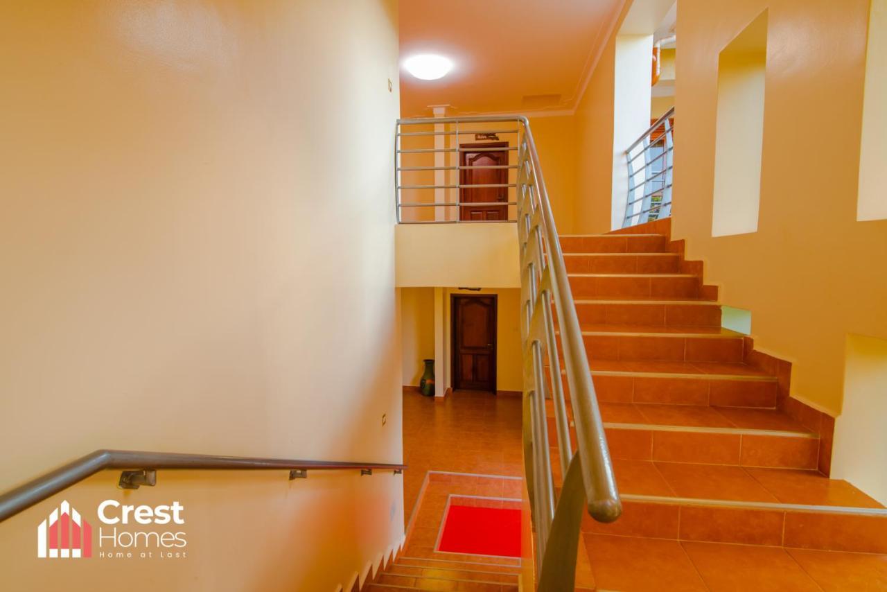 Crest Homes Uganda Kitende Exteriör bild